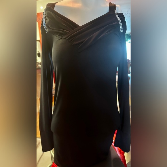 B&B COUTURE A SEXY BLACK COLD SHOULDER LONG SLEEVES TOP WITH SEQUINS- SIZE S - Picture 1 of 9